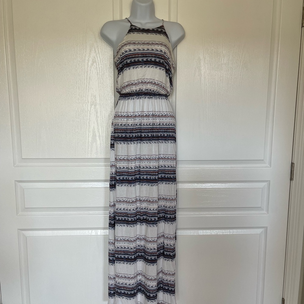 Lush White Based Blue & Red Print Maxi Dress Size Small